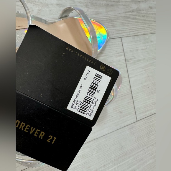 Brand New Forever21 Metallic Silver Heels - Picture 4 of 5